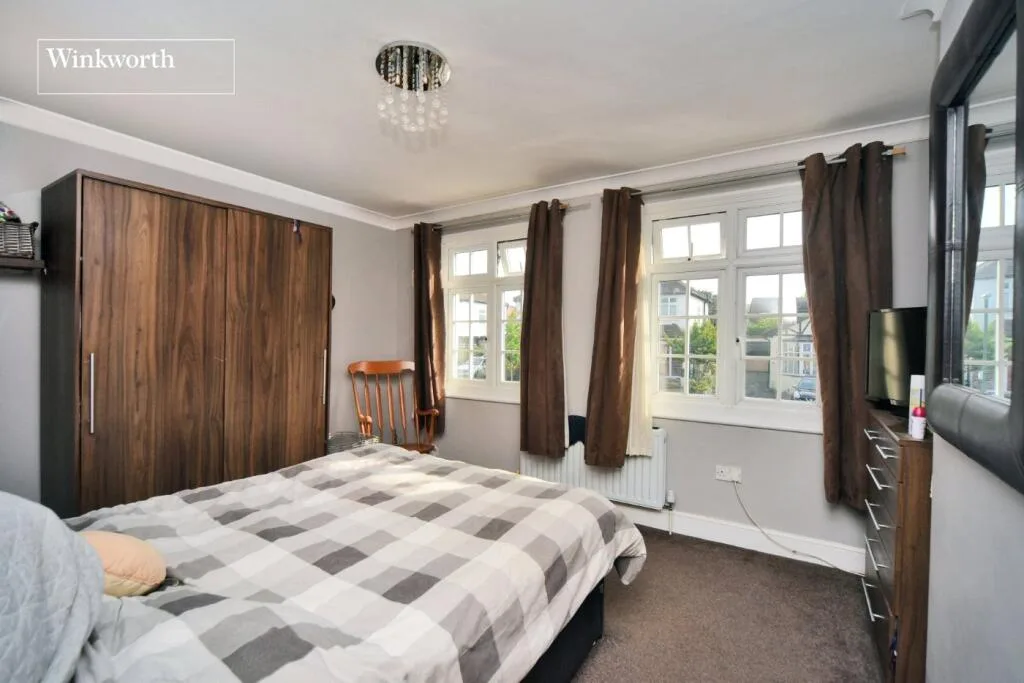 3 bedroom semi-detached house for rent