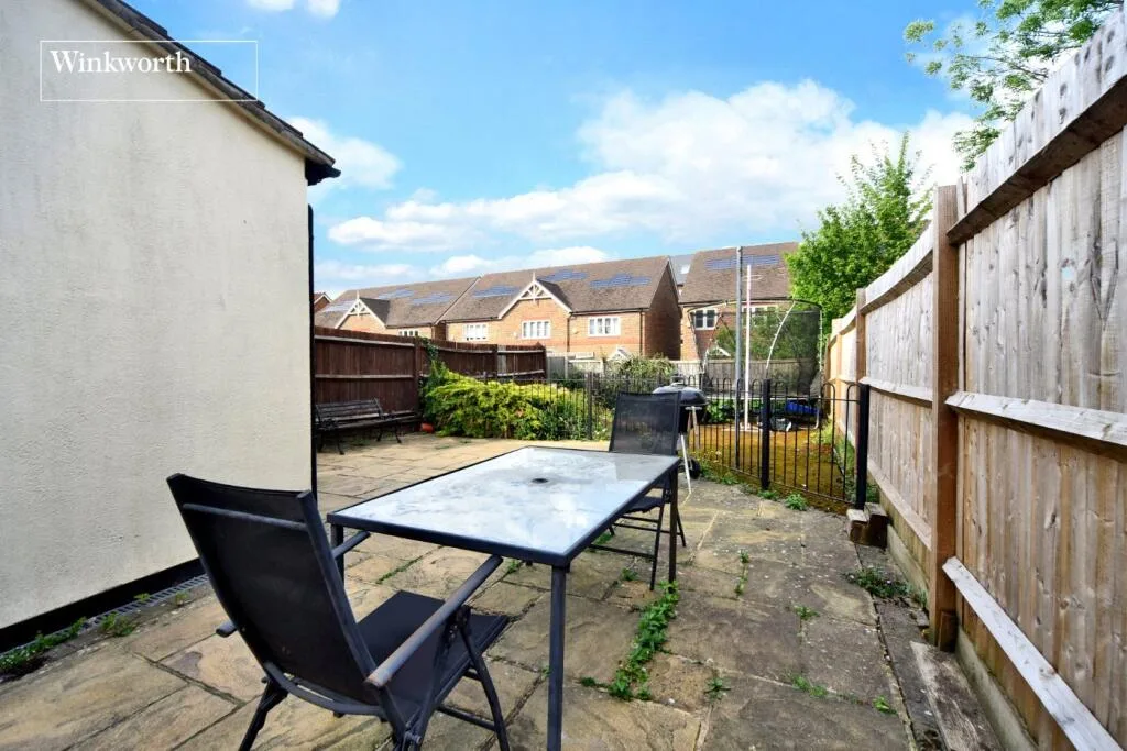 3 bedroom semi-detached house for rent
