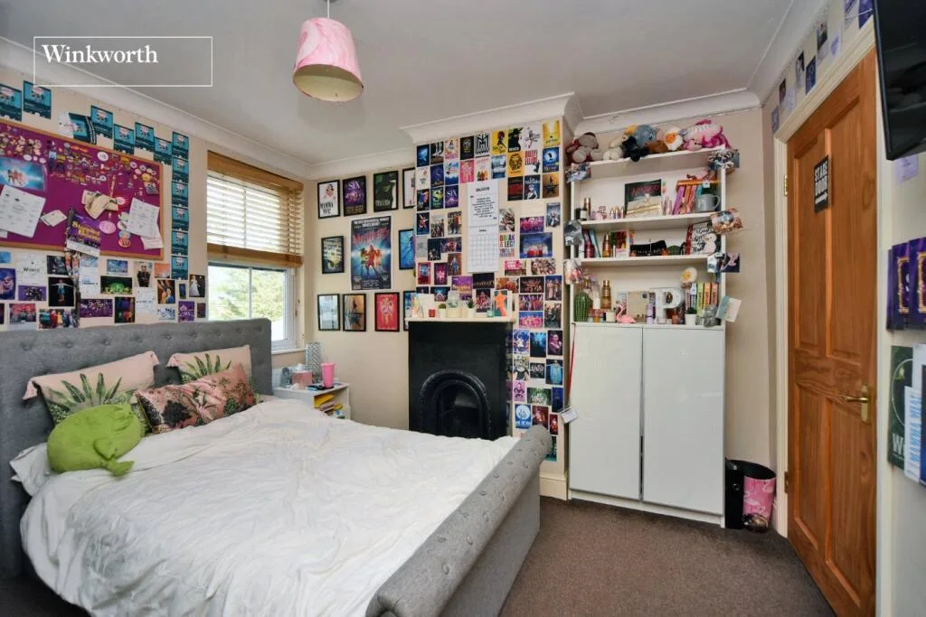 3 bedroom semi-detached house for rent