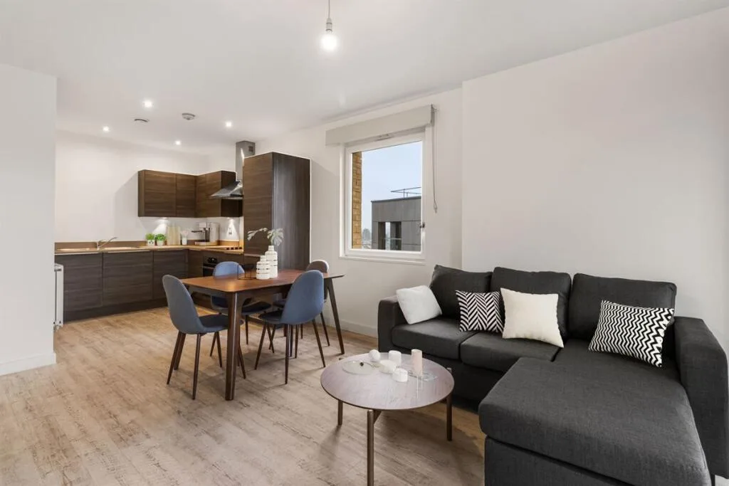 3 bedroom flat for rent