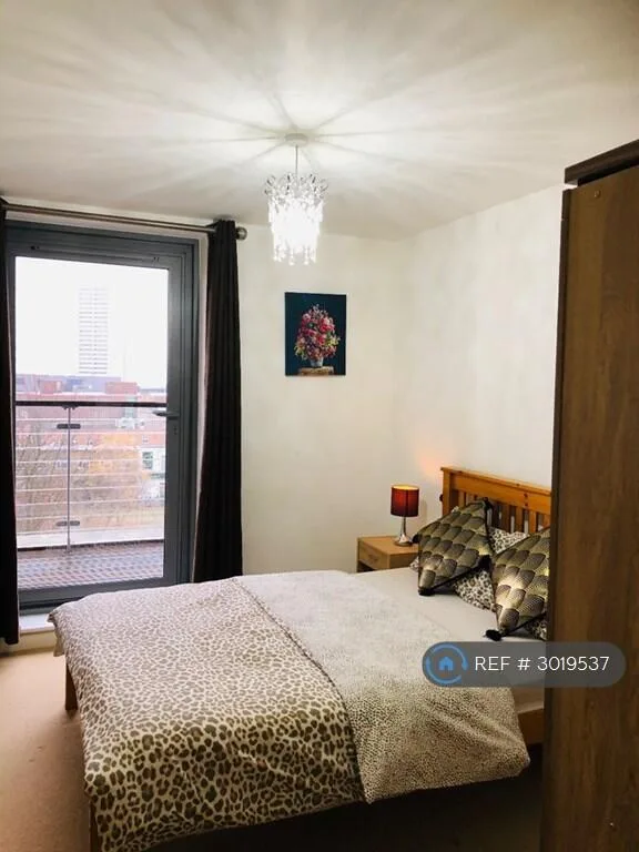 2 bedroom penthouse for rent