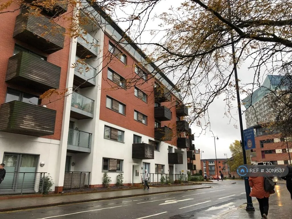 2 bedroom penthouse for rent