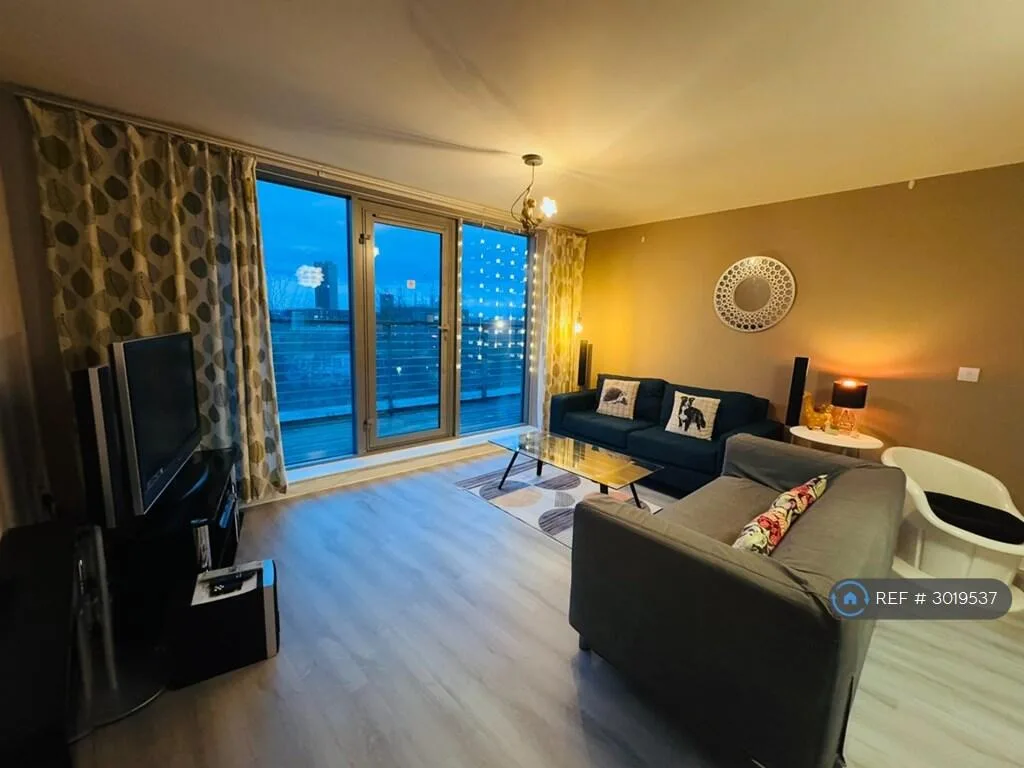2 bedroom penthouse for rent