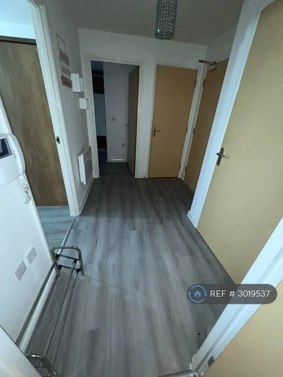 2 bedroom penthouse for rent