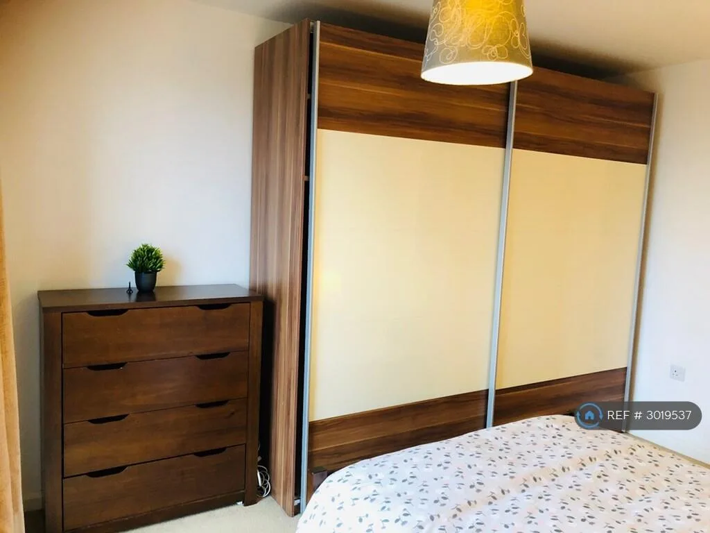 2 bedroom penthouse for rent
