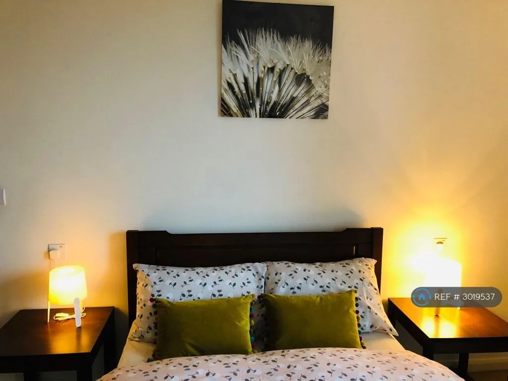 2 bedroom penthouse for rent