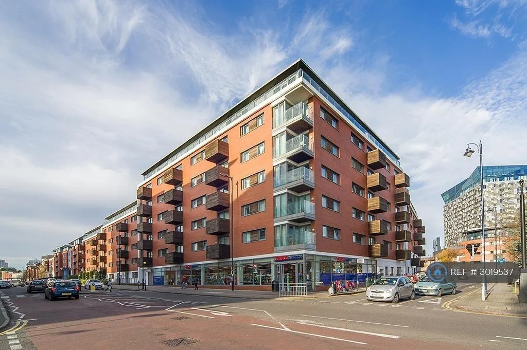 2 bedroom penthouse for rent