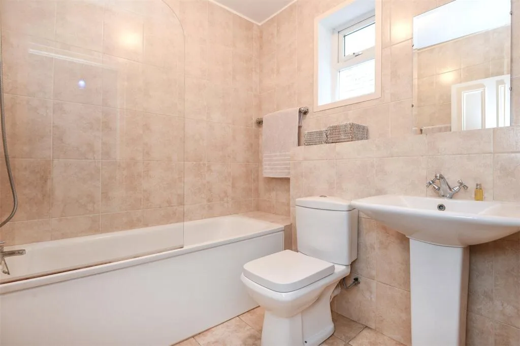 1 bedroom house for rent