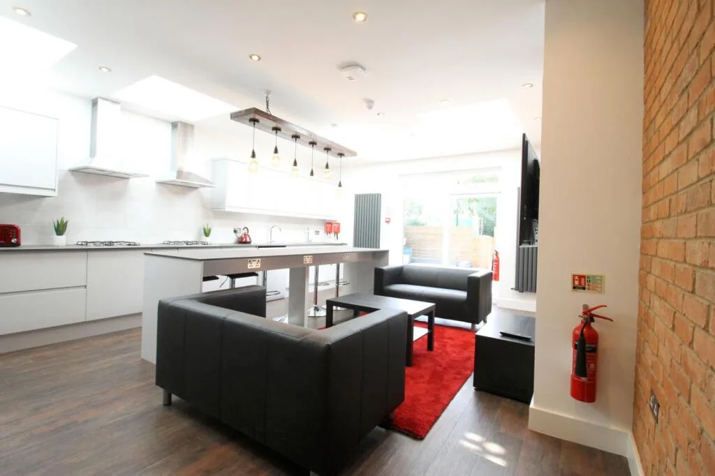 1 bedroom house for rent