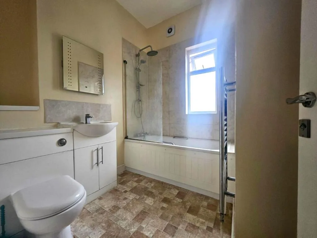 2 bedroom duplex for rent