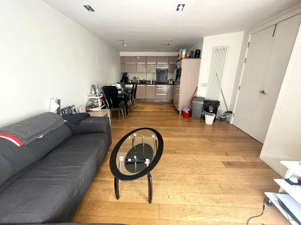 4 bedroom mews property for rent