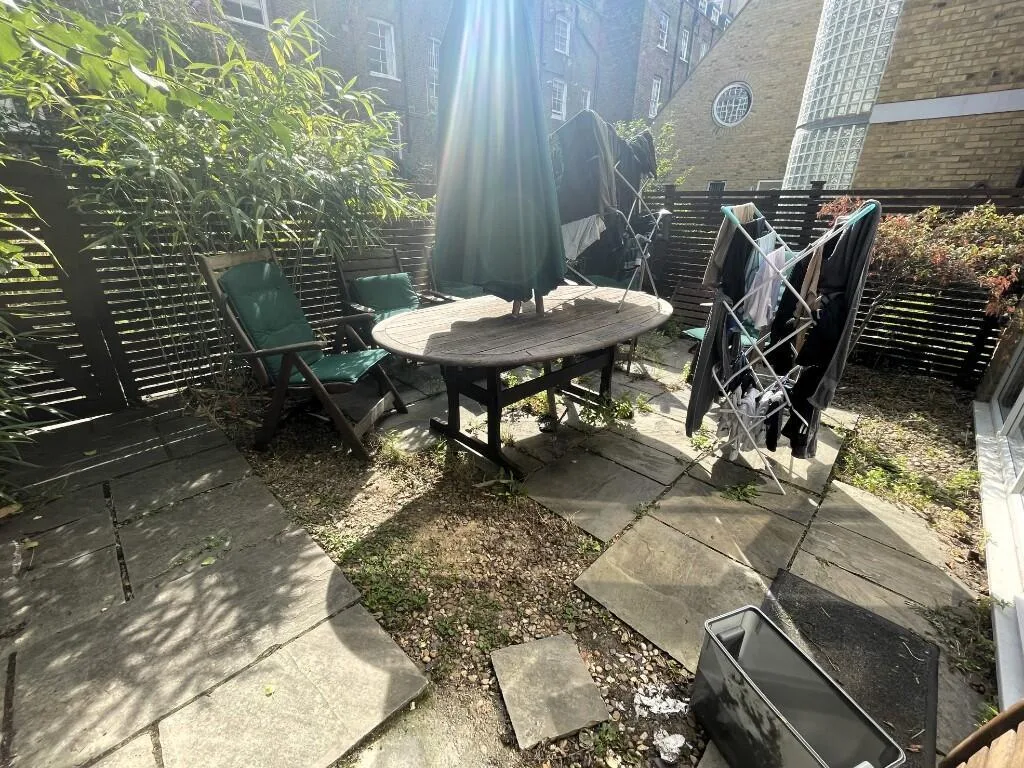 4 bedroom mews property for rent