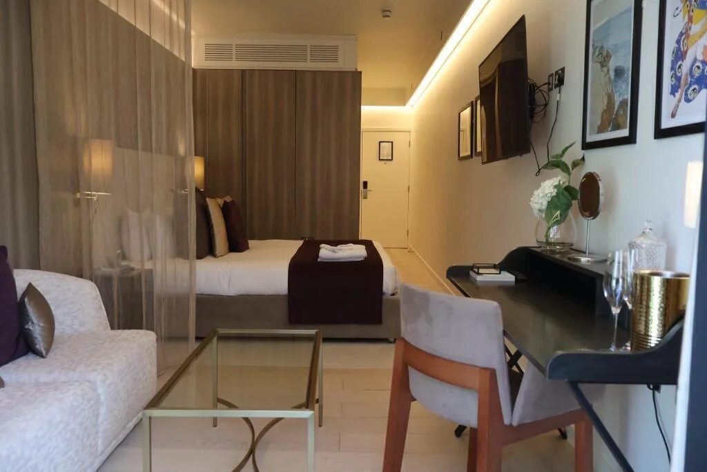 Studio flat for rent