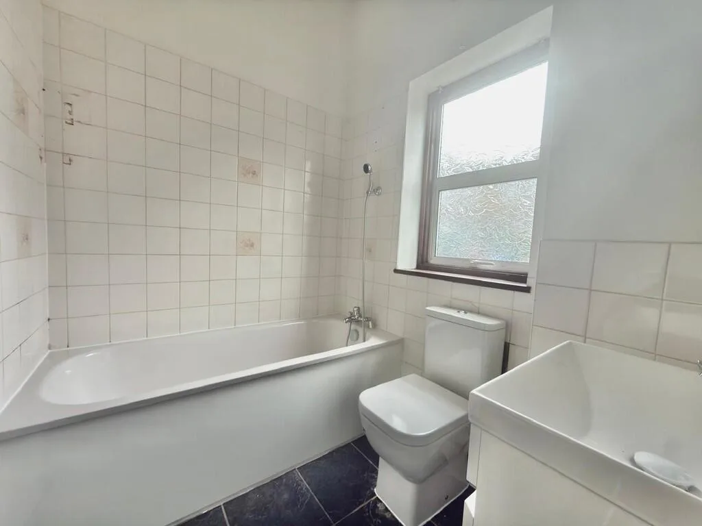 2 bedroom ground floor flat for rent