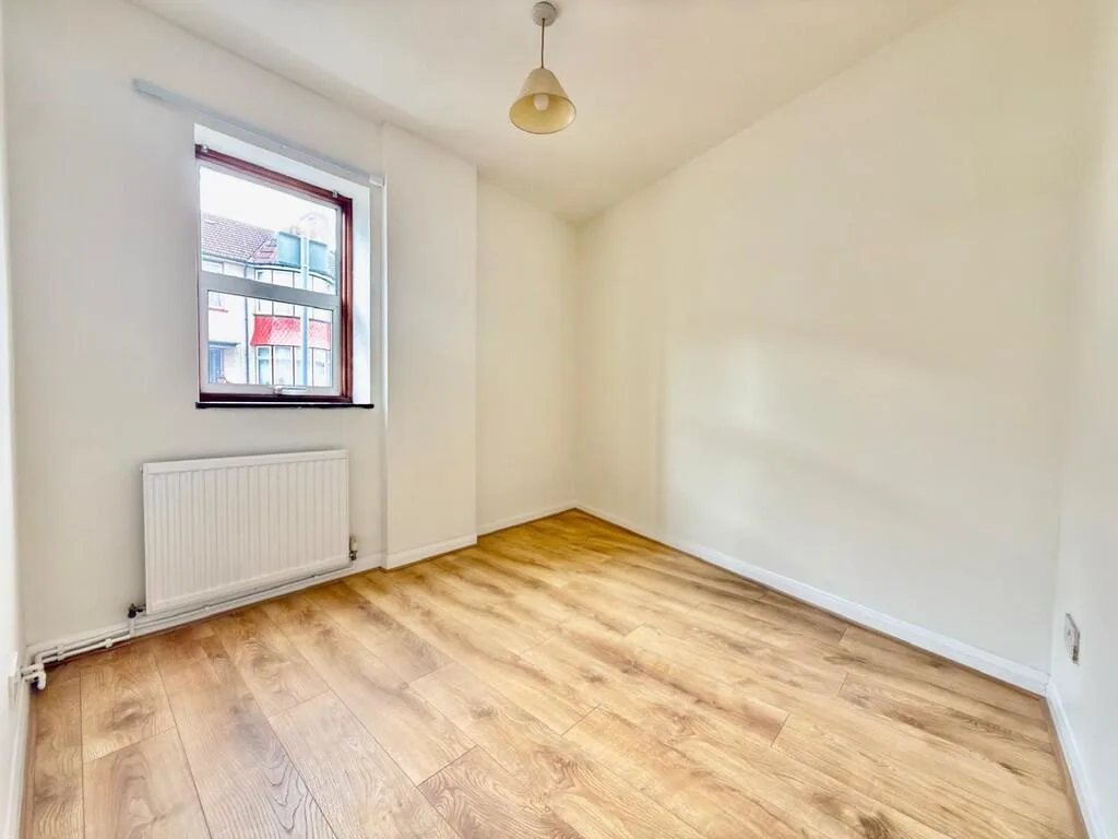 2 bedroom ground floor flat for rent