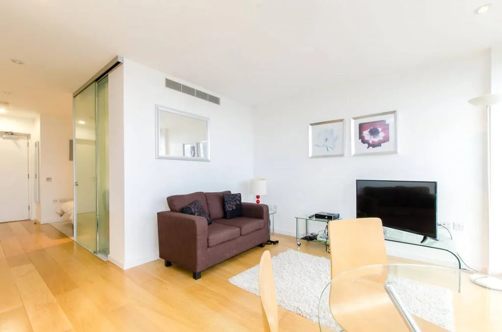 Studio flat for rent
