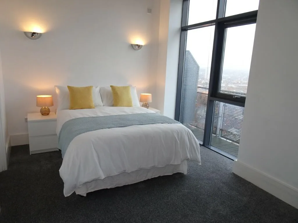 2 bedroom penthouse for rent