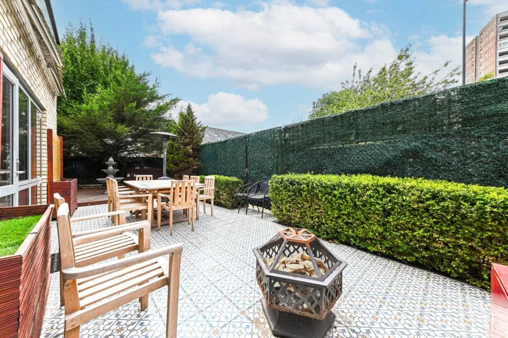 3 bedroom apartment for rent