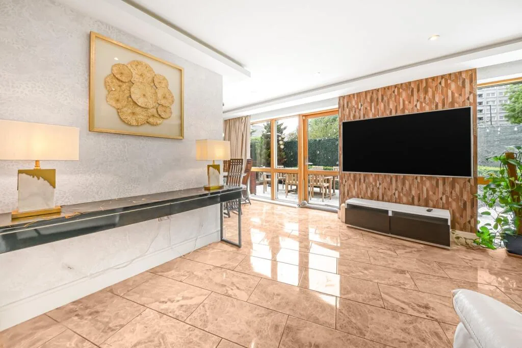 3 bedroom apartment for rent