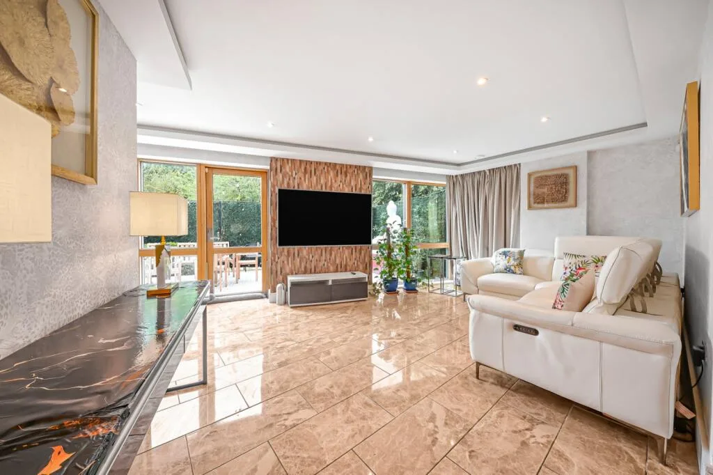 3 bedroom apartment for rent