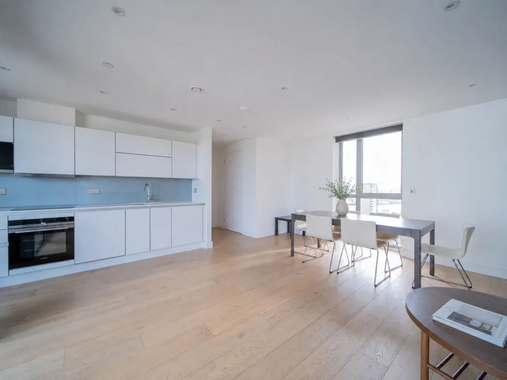 3 bedroom flat for rent