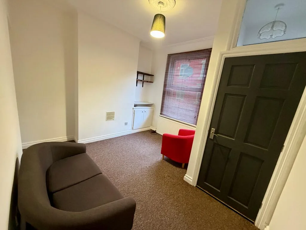 2 bedroom terraced house for rent