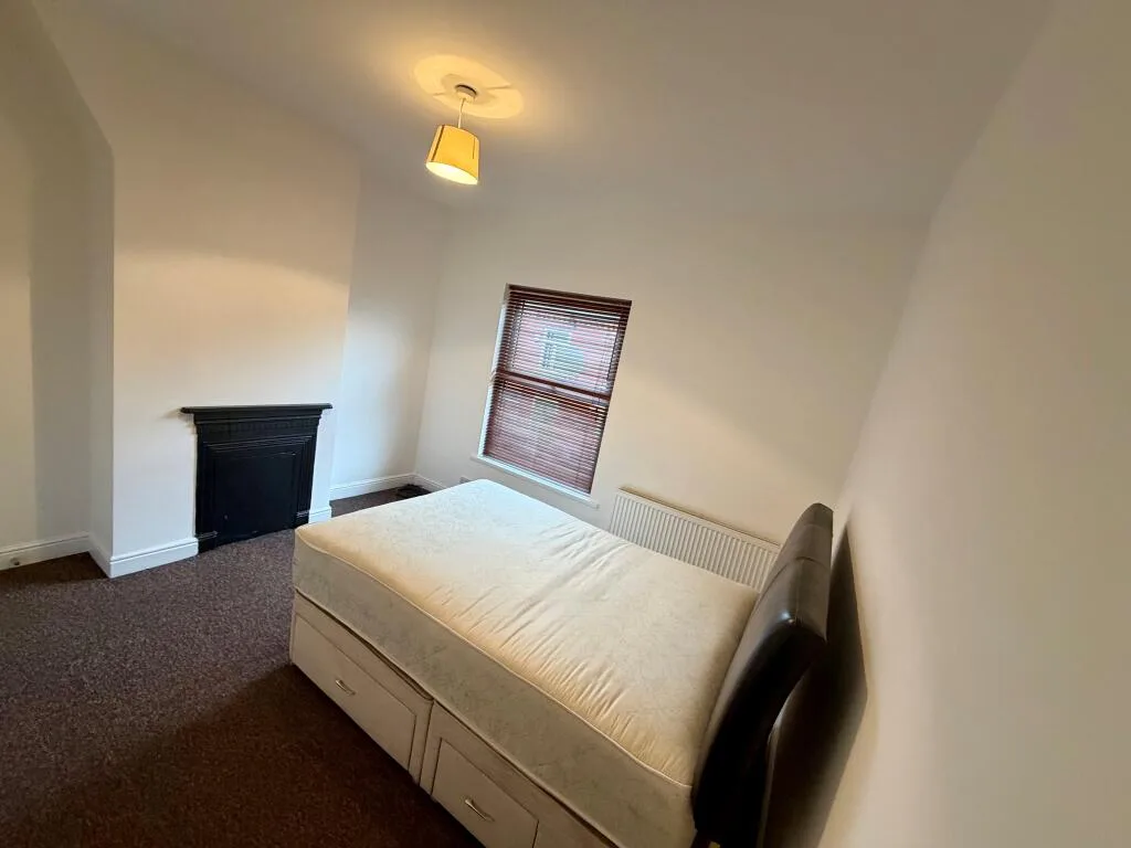 2 bedroom terraced house for rent