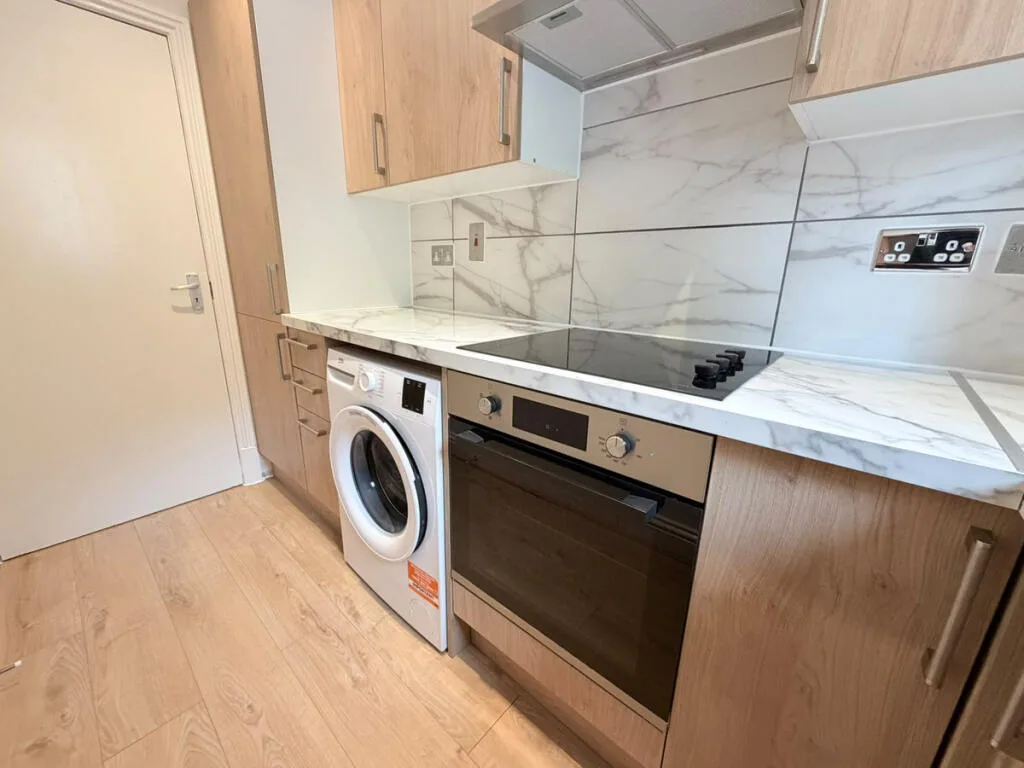 3 bedroom flat for rent