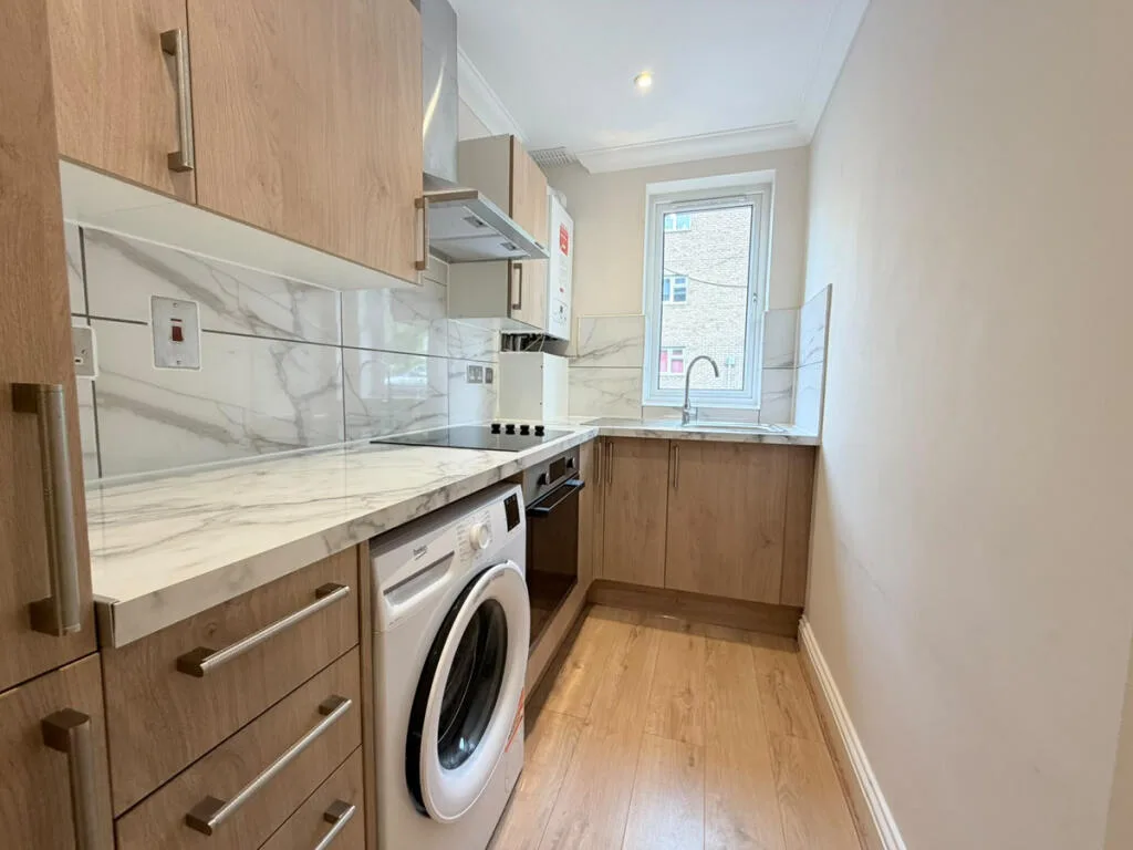 3 bedroom flat for rent