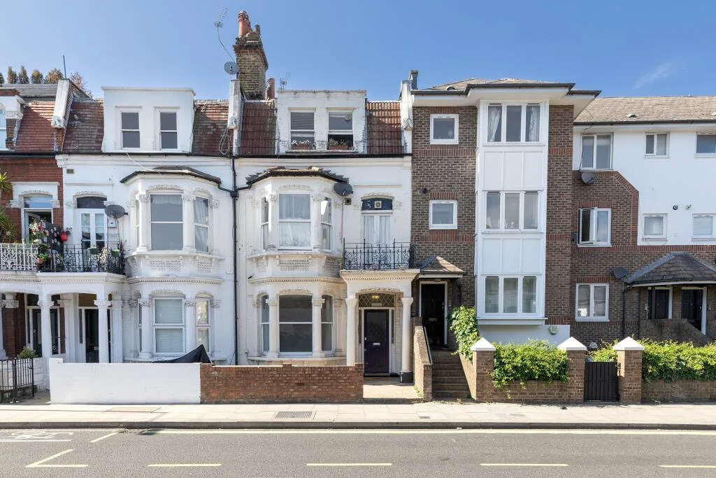 2 bedroom flat for rent