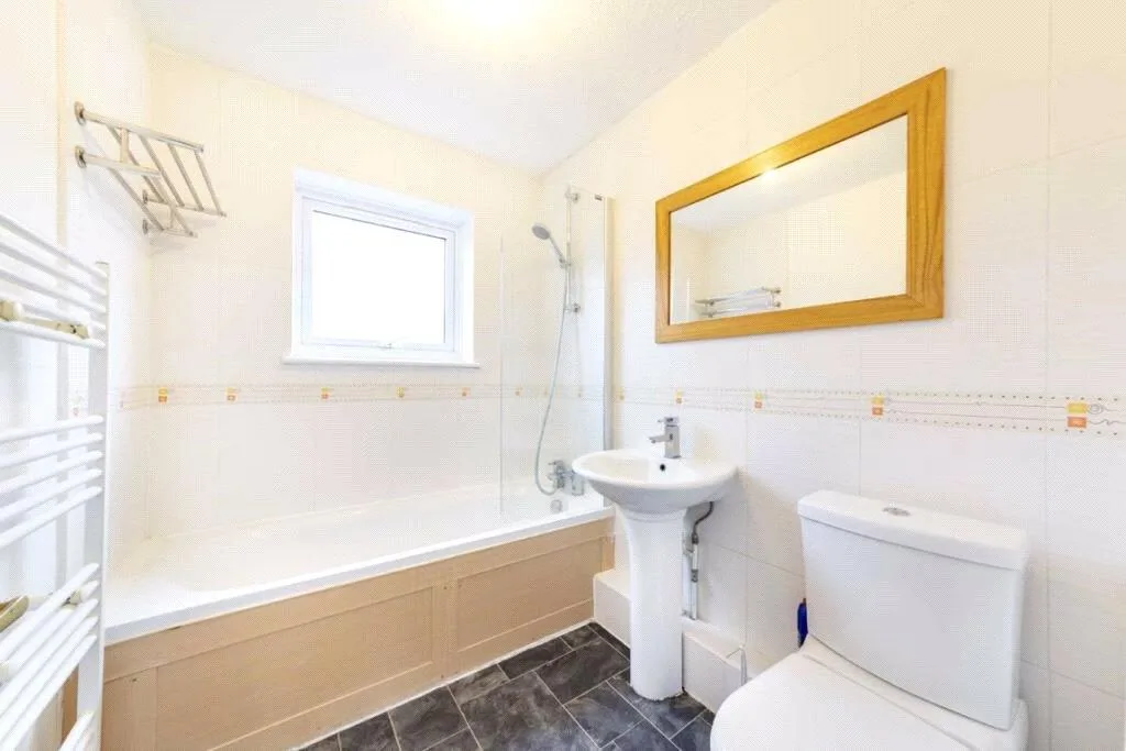 4 bedroom terraced house for rent