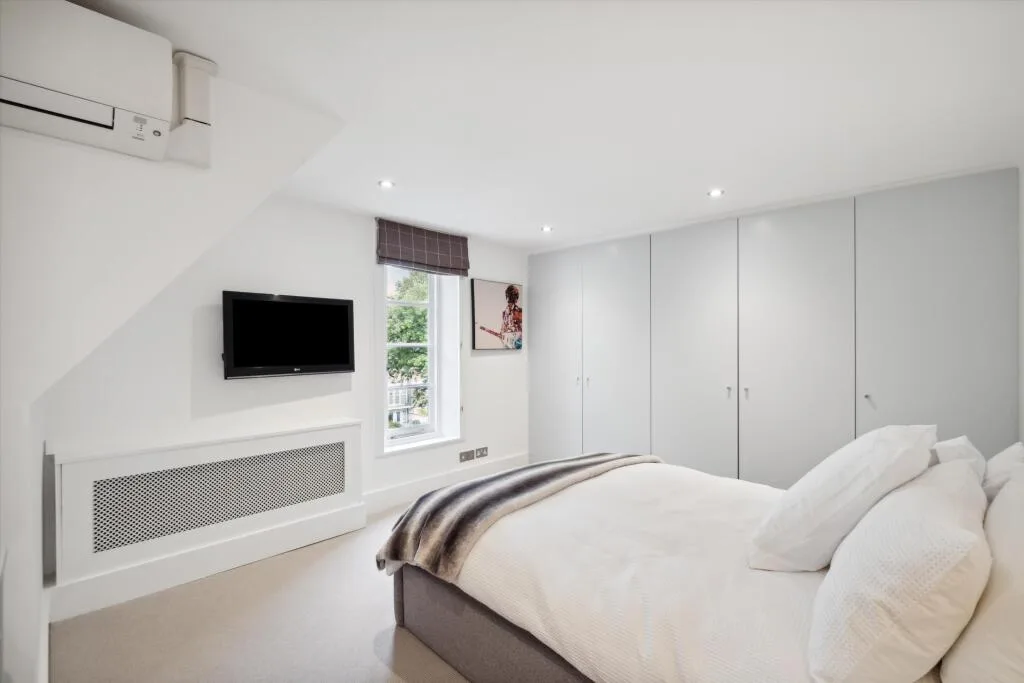 5 bedroom terraced house for rent