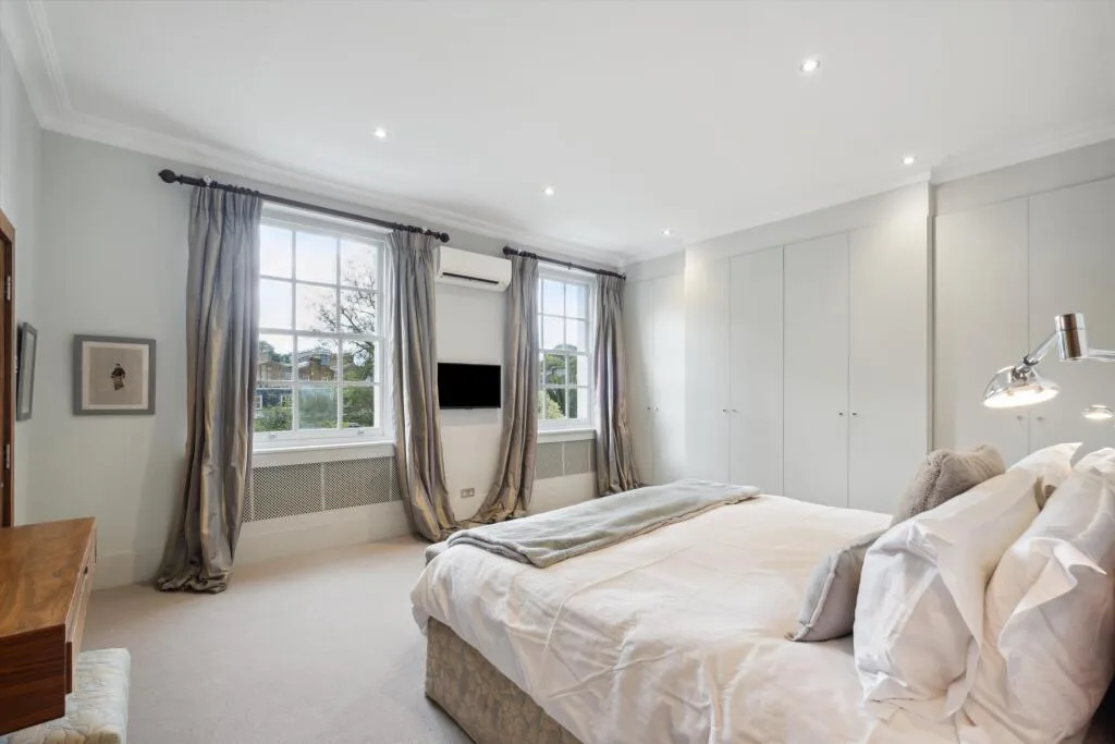 5 bedroom terraced house for rent