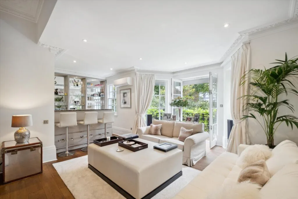 5 bedroom terraced house for rent