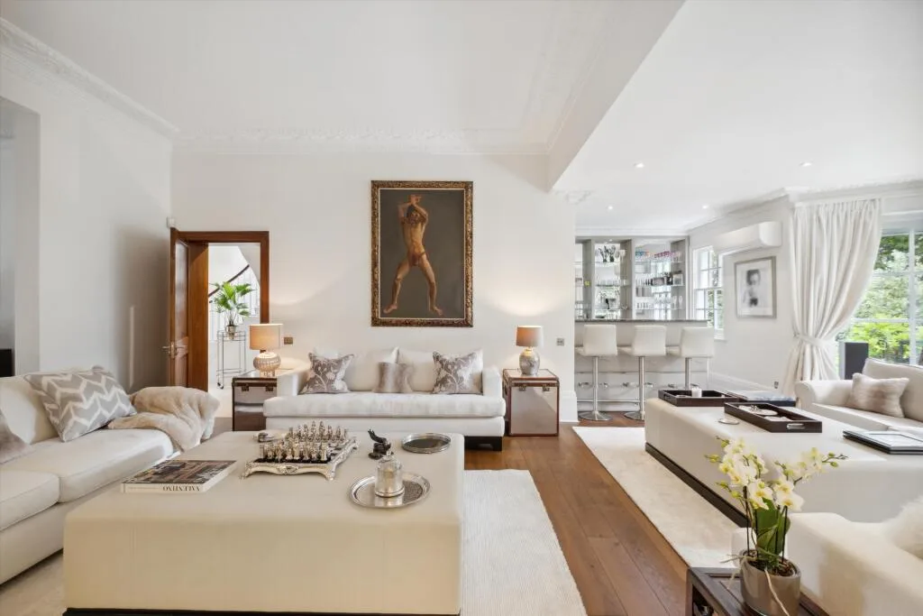 5 bedroom terraced house for rent