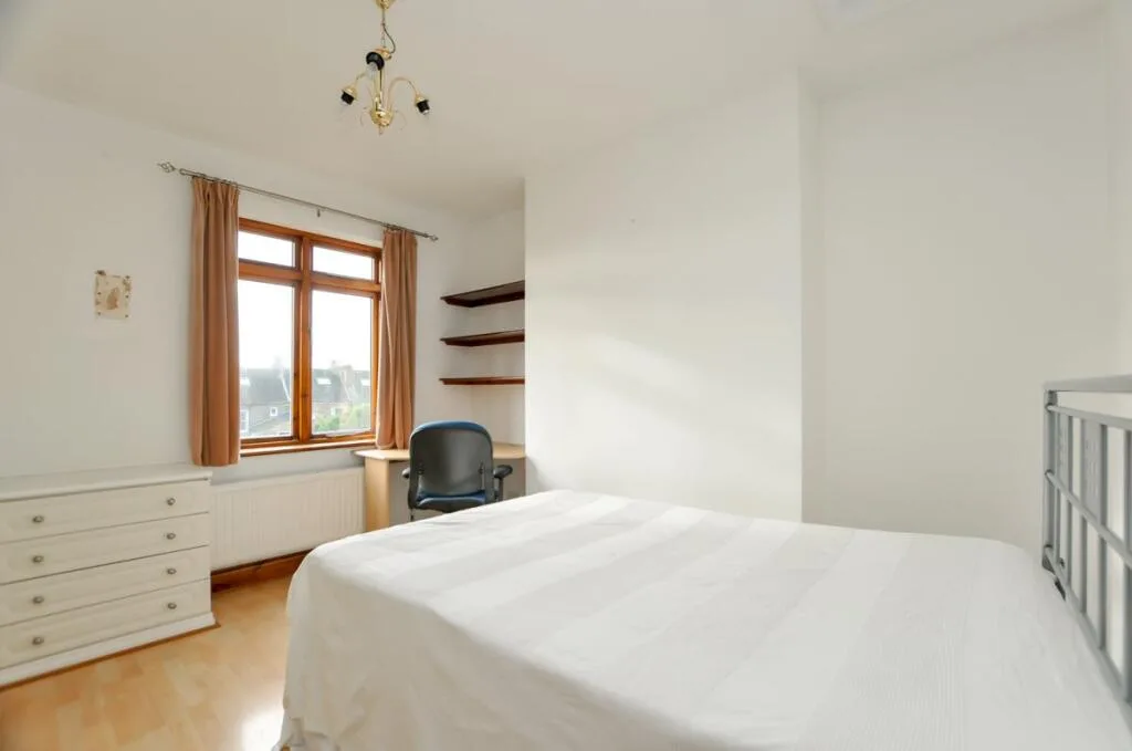 3 bedroom flat for rent