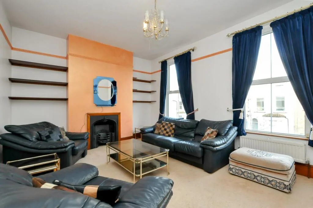 3 bedroom flat for rent