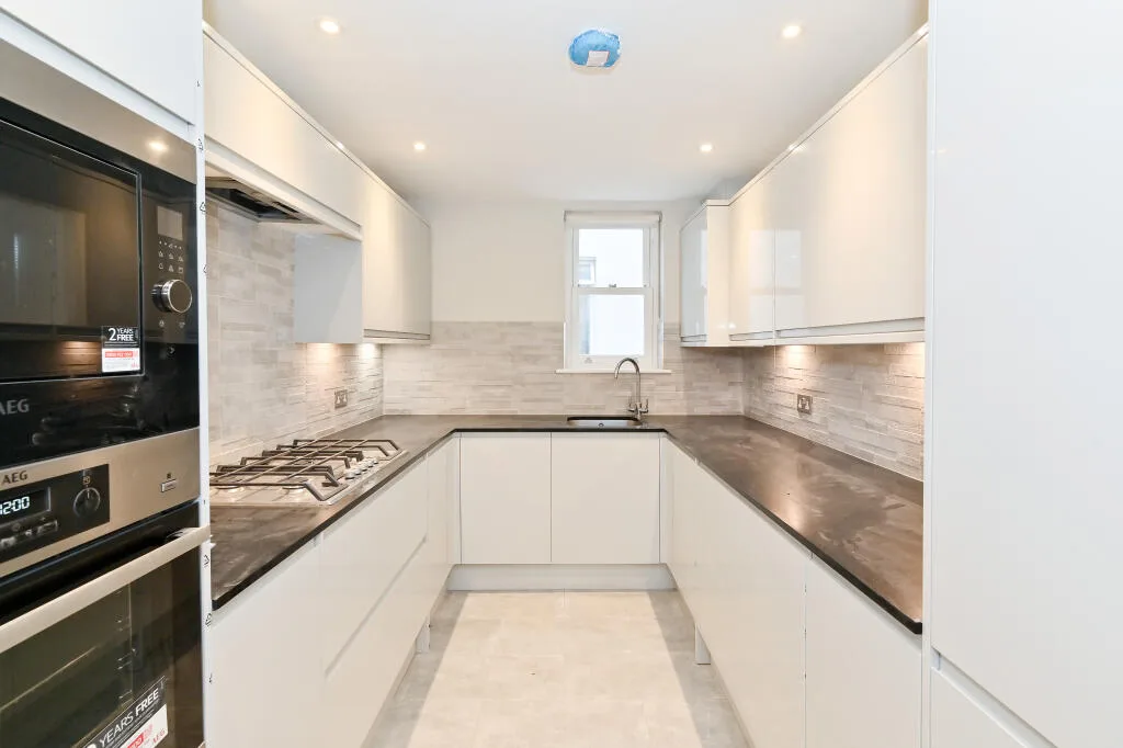 3 bedroom flat for rent