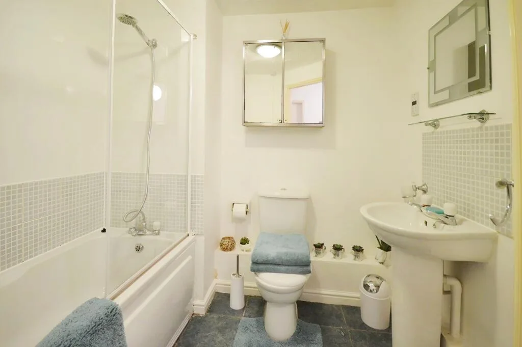 2 bedroom flat for rent