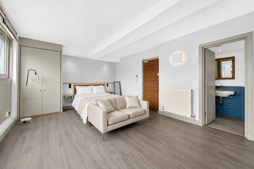Studio flat for rent