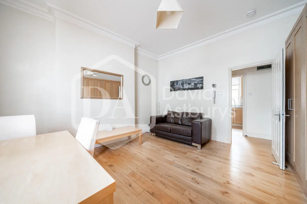 Studio flat for rent