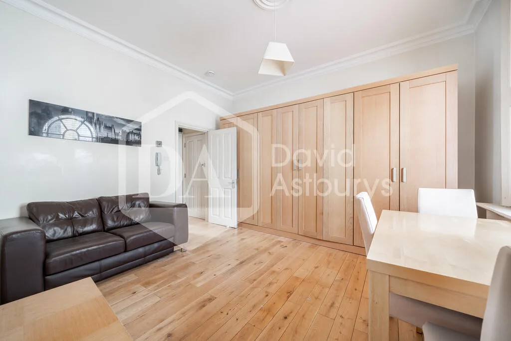 Studio flat for rent
