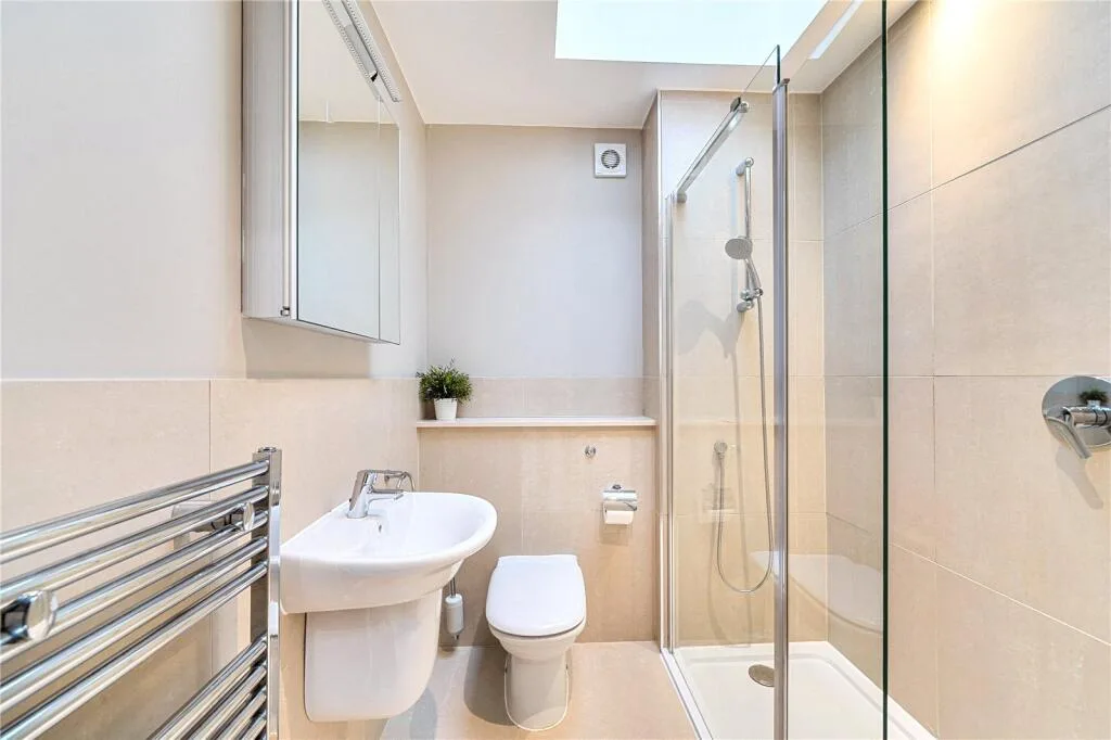 2 bedroom house for rent
