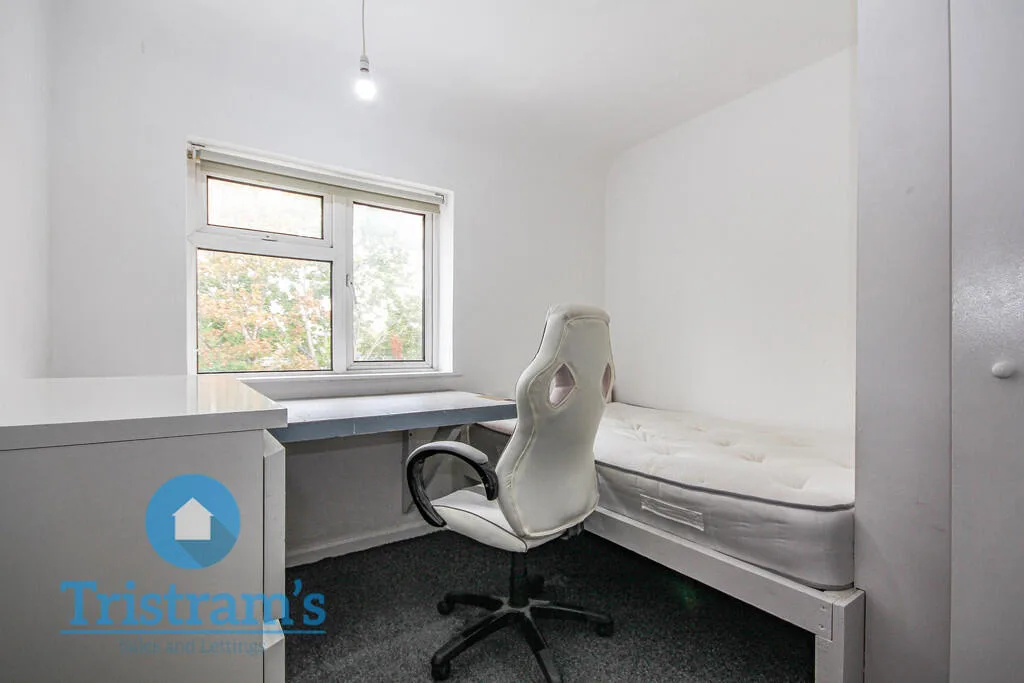 2 bedroom semi-detached house for rent