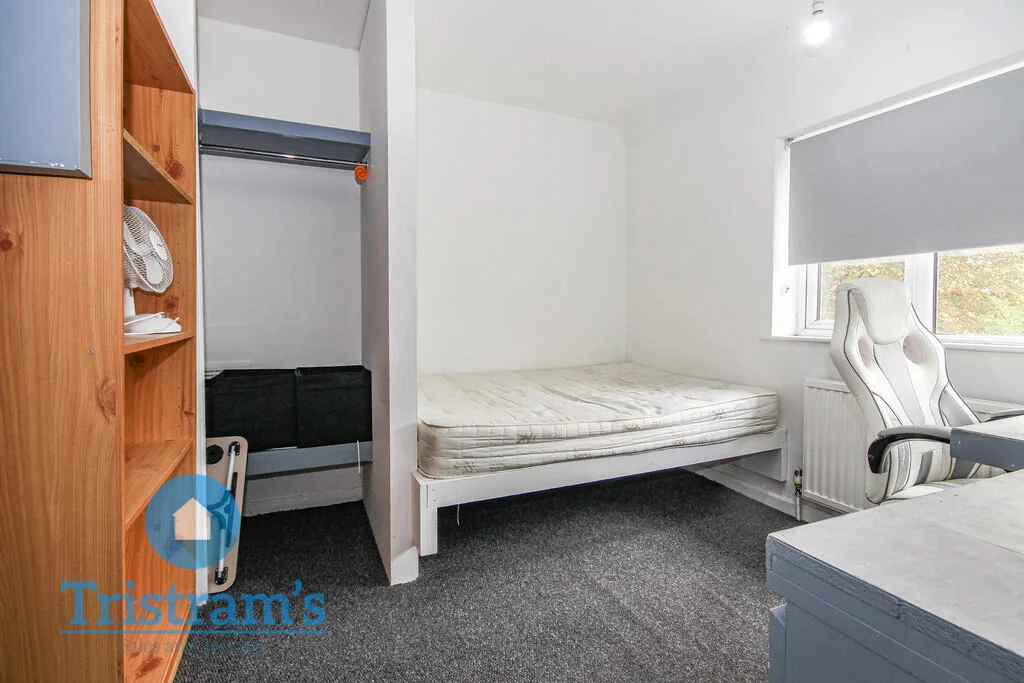 2 bedroom semi-detached house for rent
