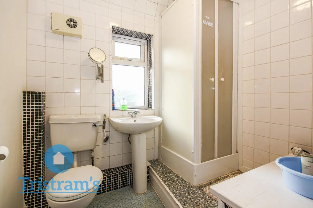 2 bedroom semi-detached house for rent