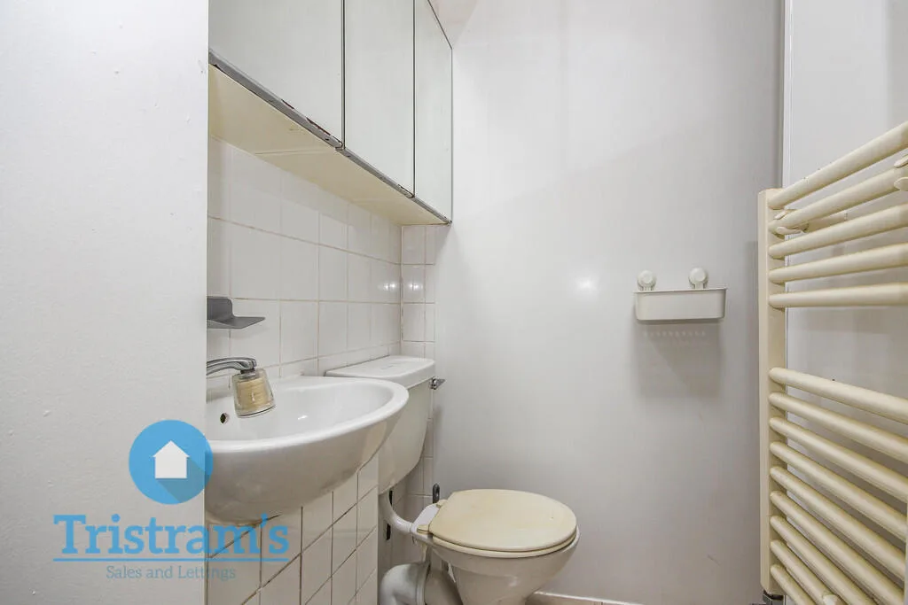 2 bedroom semi-detached house for rent