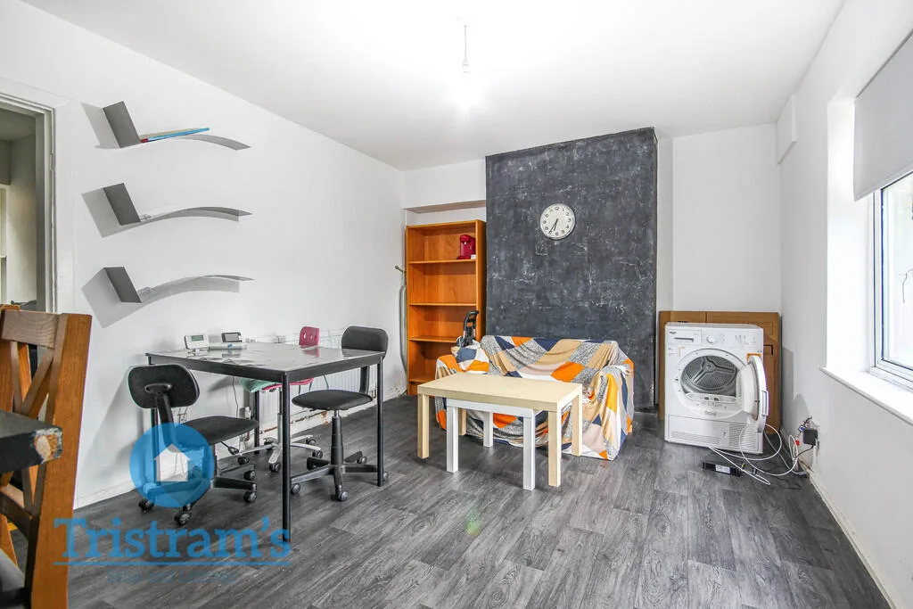 2 bedroom semi-detached house for rent