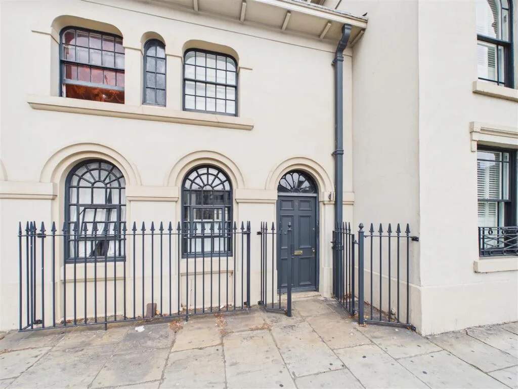1 bedroom terraced house for rent
