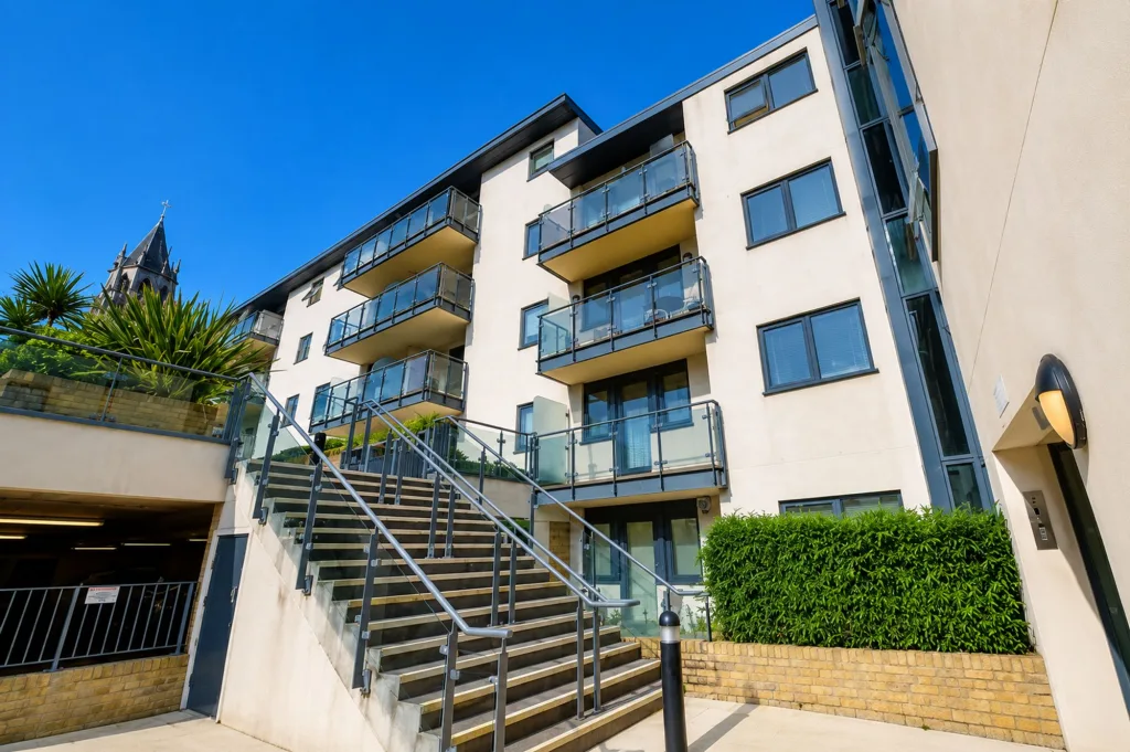 2 bedroom flat for rent